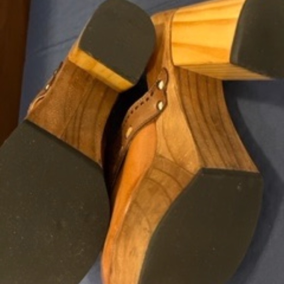 Fluevog clog - Picture 3 of 3